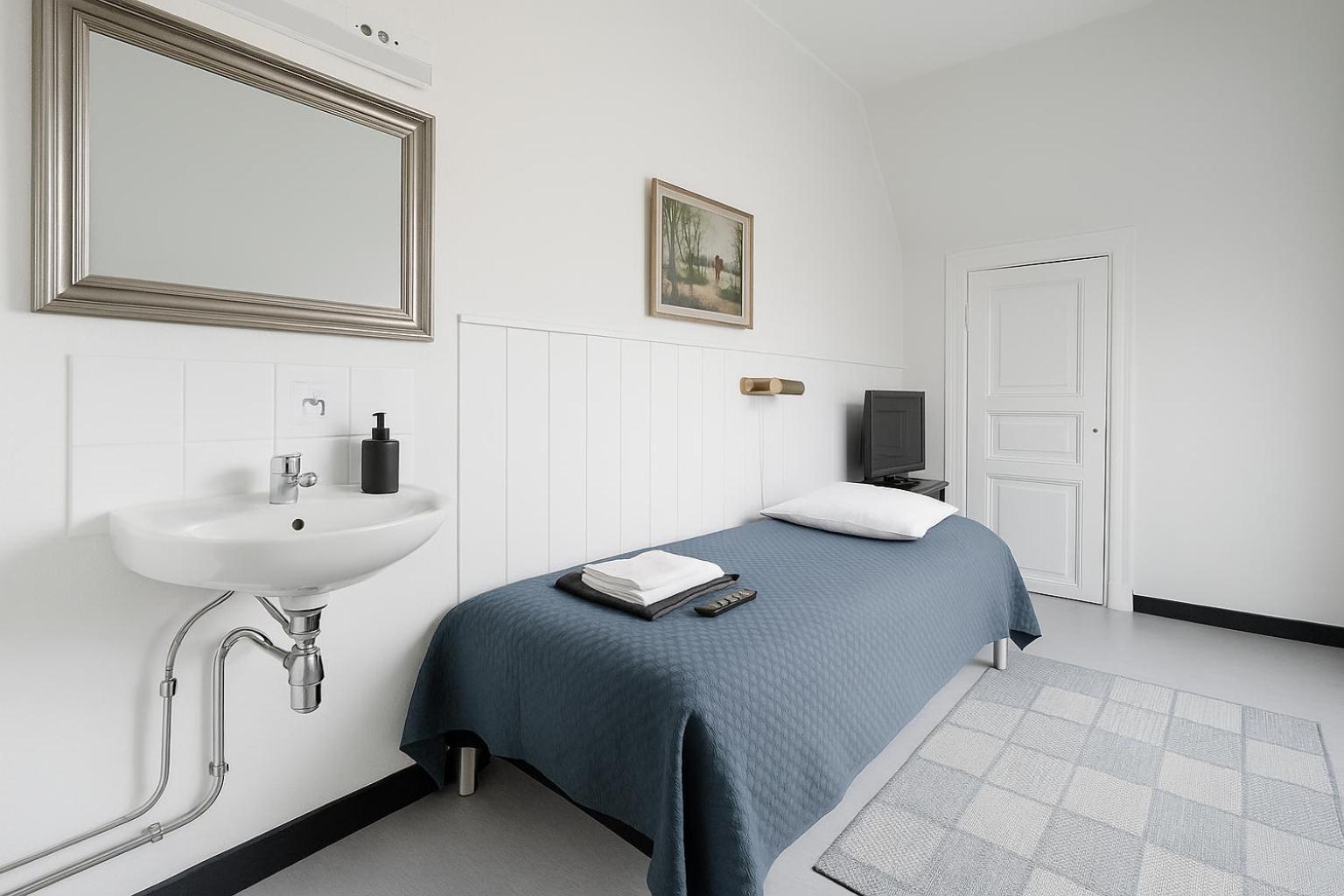 Hotel Senate 2*